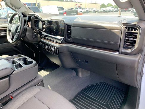 Used 2024 GMC Sierra 1500 SLE AWD/4WD image 27