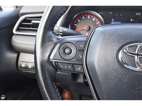 Used 2021 Toyota Camry XSE image 19