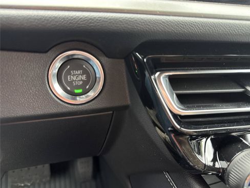 New 2026 Chevrolet Traverse LT FWD image 26