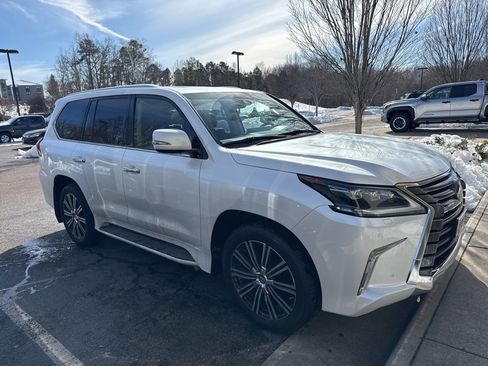 Used 2018 Lexus LX 570 4WD image 1