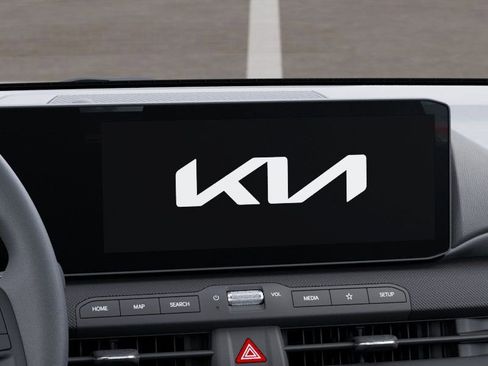 New 2025 Kia K4 LXS image 20