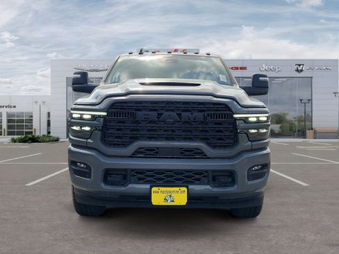 New 2026 RAM 2500 Limited AWD/4WD image 8