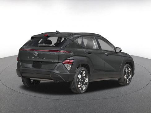 Used 2025 Hyundai Kona SEL FWD image 2