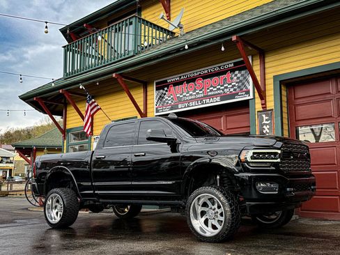 Used 2022 RAM 2500 Limited image 1