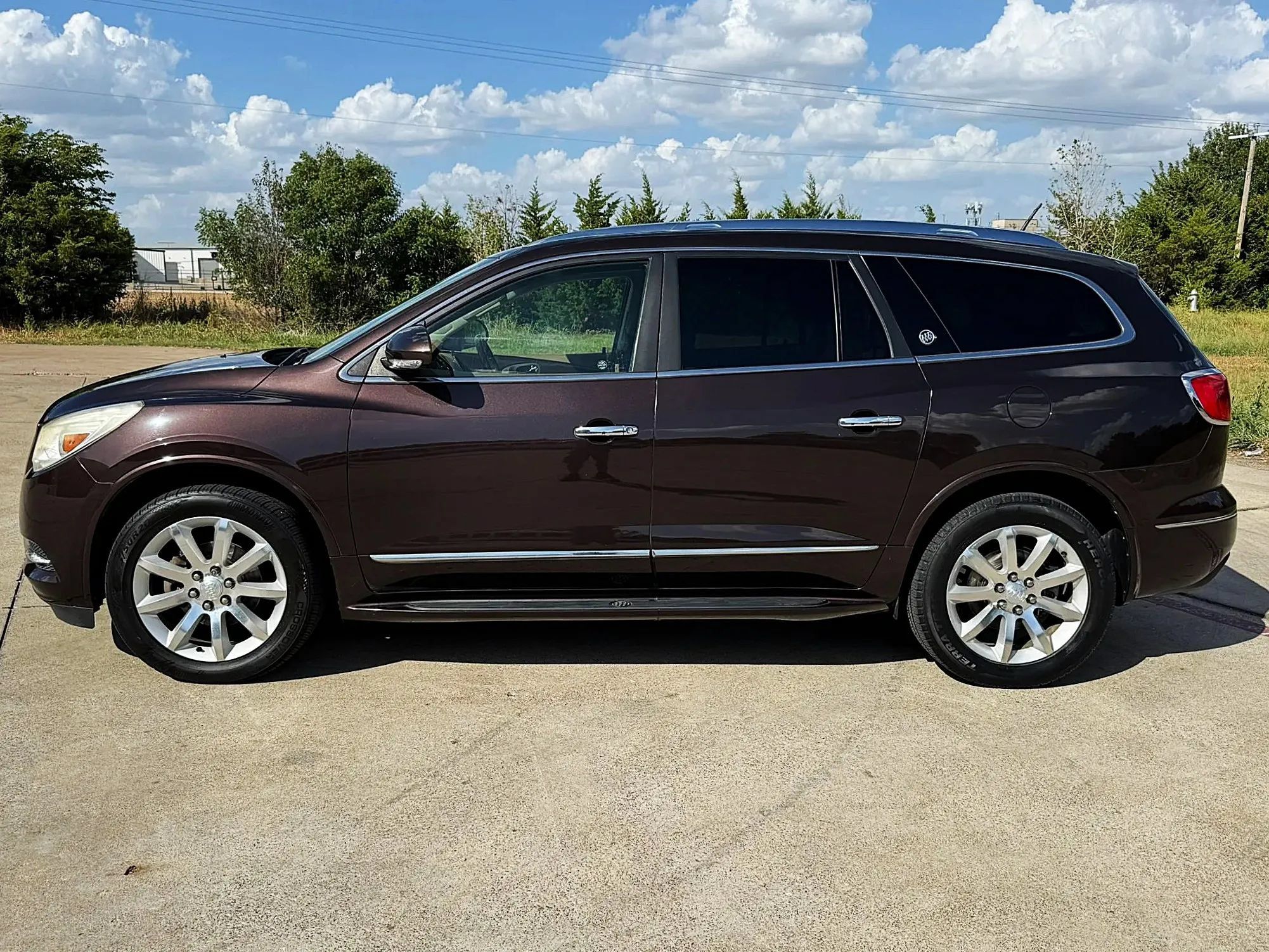 Used 2016 Buick Enclave Premium w/ Experience Buick Package FWD image 7