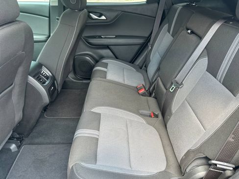 Used 2025 Chevrolet Blazer LT AWD/4WD image 12