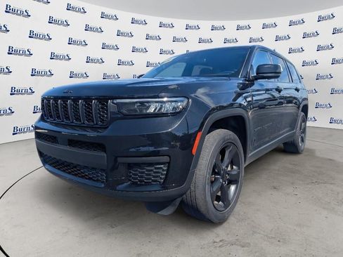 Used 2023 Jeep Grand Cherokee L Laredo AWD/4WD image 7