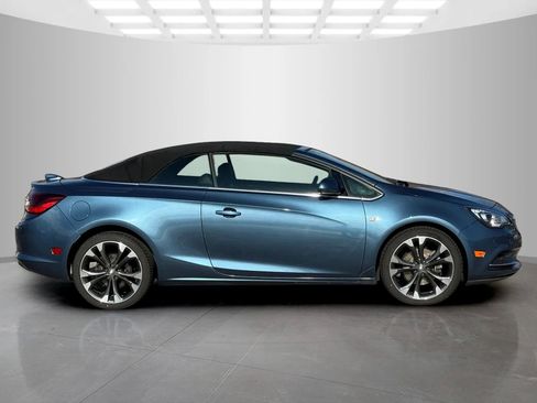 Used 2016 Buick Cascada Premium image 3
