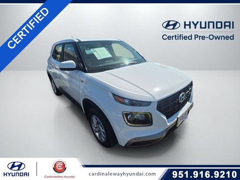 Used 2026 Hyundai Venue SE FWD image 1
