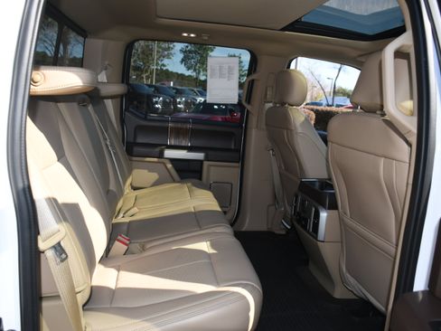 Used 2019 Ford F150 Lariat w/ Equipment Group 502A Luxury image 21