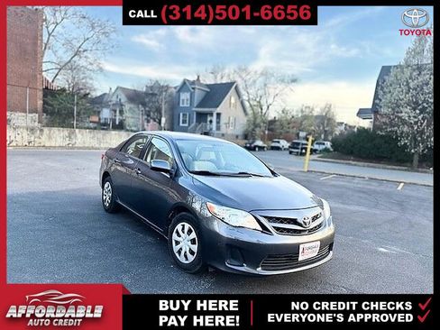 Used 2011 Toyota Corolla LE image 7