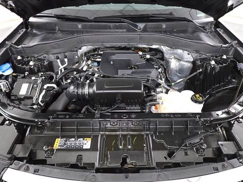 Certified 2020 Ford Explorer XLT w/ Equipment Group 202A image 31