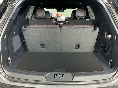 New 2026 Ford Explorer Platinum image 11