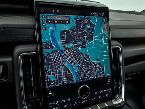 New 2026 GMC Yukon Denali w/ Denali Reserve Package AWD/4WD image 17