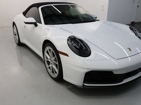 Used 2025 Porsche 911 Carrera RWD image 59