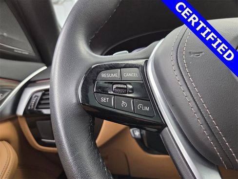 Certified 2022 BMW 540i w/ Premium Package image 34