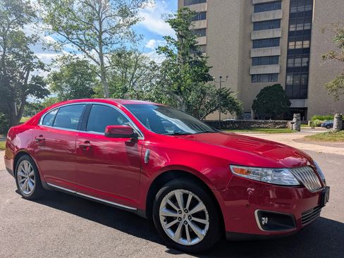 Used 2012 Lincoln MKS AWD image 6