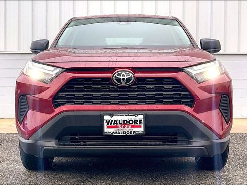 Used 2025 Toyota RAV4 LE image 3