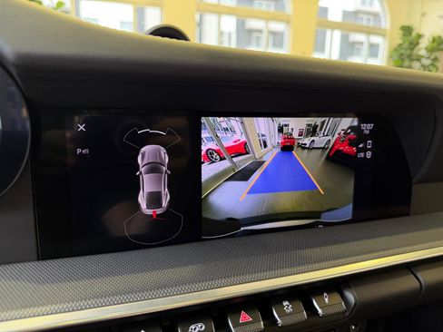 Used 2022 Porsche 911 Turbo image 44