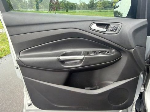 Used 2018 Ford Escape Titanium AWD/4WD image 22