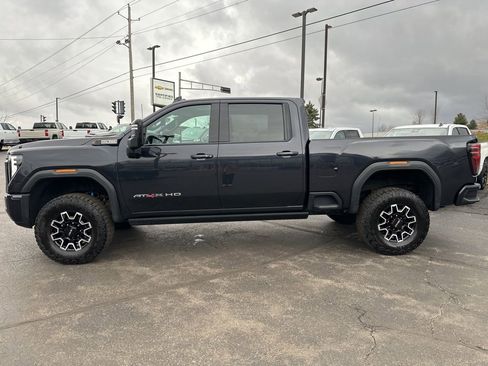 Certified 2025 GMC Sierra 2500 AT4X image 6