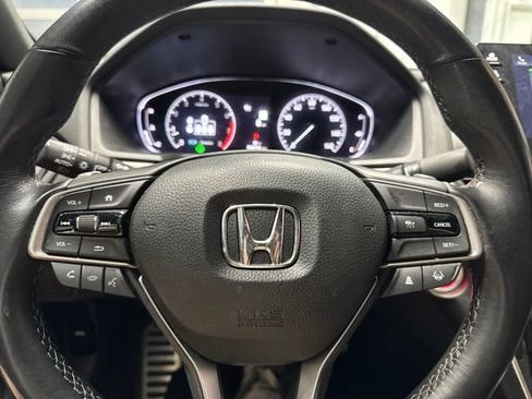 Used 2022 Honda Accord Sport image 10