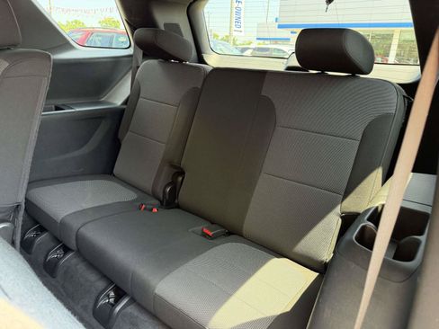 Certified 2023 Chevrolet Traverse LT AWD/4WD image 13