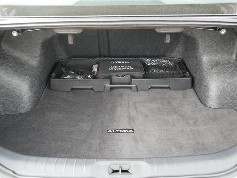 Certified 2023 Nissan Altima 2.5 SV w/ SV Premium Package AWD/4WD image 18