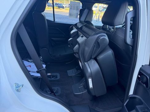Used 2026 Toyota 4Runner TRD Off-Road Premium AWD/4WD image 12