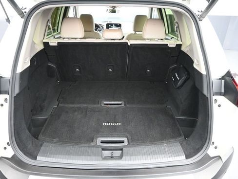 Used 2023 Nissan Rogue SL w/ SL Premium Package FWD image 11