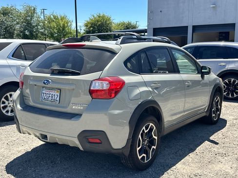Used 2017 Subaru Crosstrek 2.0i Limited AWD/4WD image 5