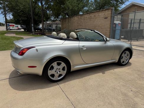 Used 2005 Lexus SC 430 Convertible RWD image 16