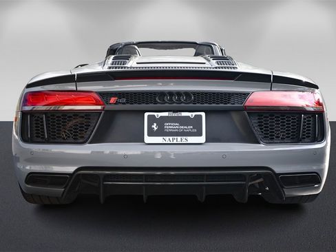 Used 2018 Audi R8 V10 plus image 4