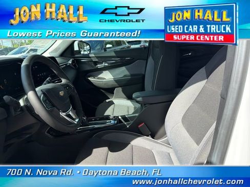 Used 2026 Chevrolet TrailBlazer LT w/ LT Cold Weather Package FWD image 18