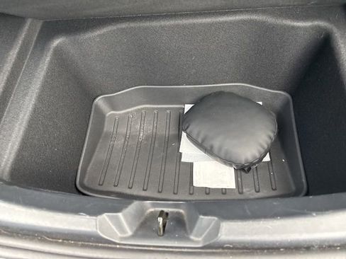 Used 2023 Tesla Model 3 Standard Range image 25