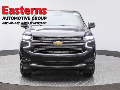 Used 2024 Chevrolet Tahoe Premier RWD image 2