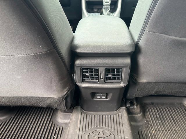 Used 2025 Toyota RAV4 XLE w/ Convenience Package AWD/4WD image 26