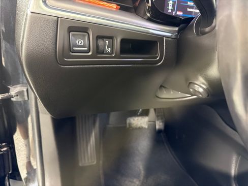 Used 2018 Cadillac XT5 Premium Luxury AWD/4WD image 14
