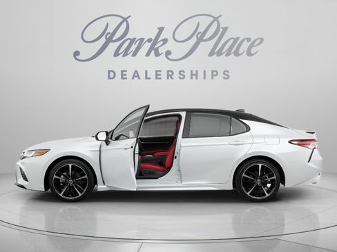 Used 2019 Toyota Camry XSE w/ Driver Assist Package FWD image 2