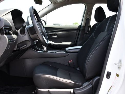 Used 2020 Nissan Sentra SV w/ Electronics Package FWD image 17