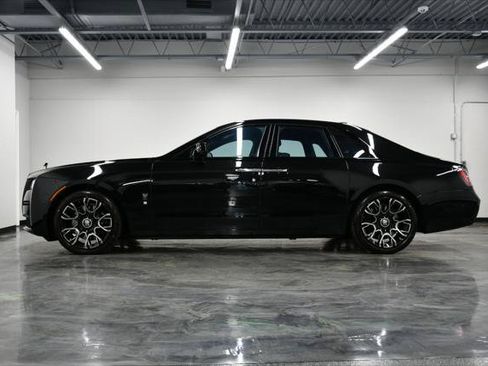 Used 2023 Rolls-Royce Ghost Black Badge w/ Black Badge Ghost Package AWD/4WD image 3