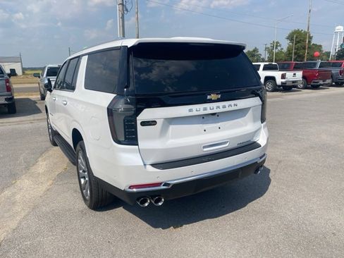 New 2025 Chevrolet Suburban Premier image 4