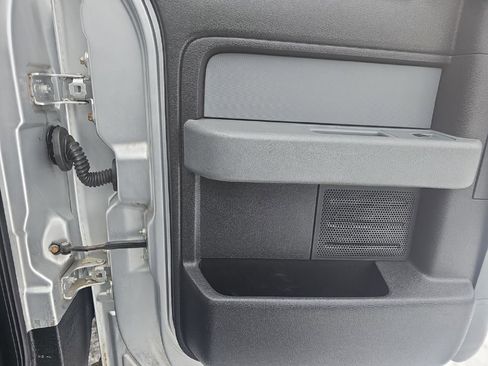 Used 2013 Ford F150 XLT w/ Luxury Equipment Group image 21