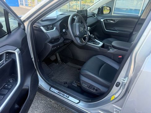 Used 2024 Toyota RAV4 XLE Premium AWD/4WD image 7
