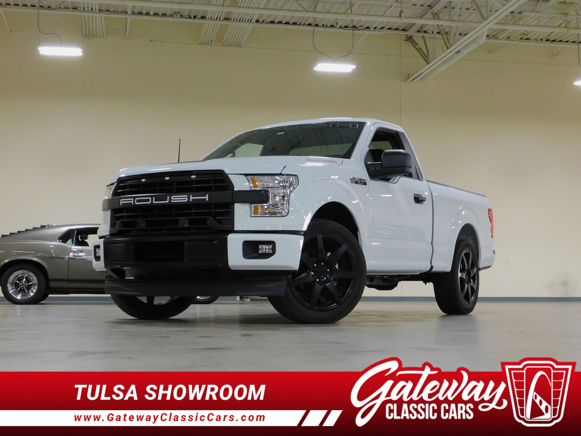 Used 2017 Ford F150 XL w/ Equipment Group 101A Mid RWD image 1