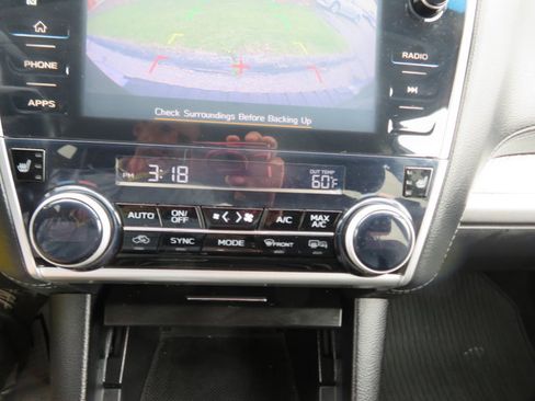 Used 2018 Subaru Outback 2.5i Premium image 31