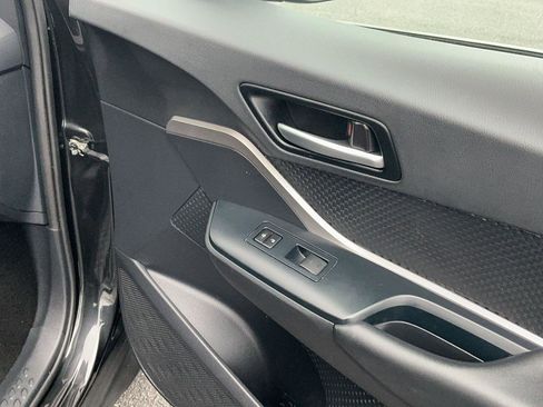 Certified 2021 Toyota C-HR LE FWD image 8
