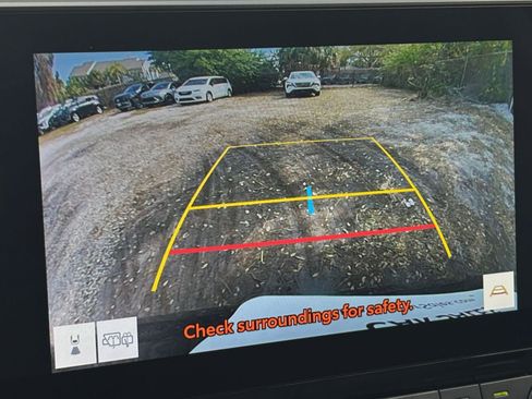 Used 2025 Toyota Grand Highlander FWD image 27