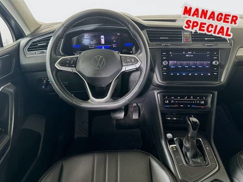 Used 2023 Volkswagen Tiguan SE FWD image 23