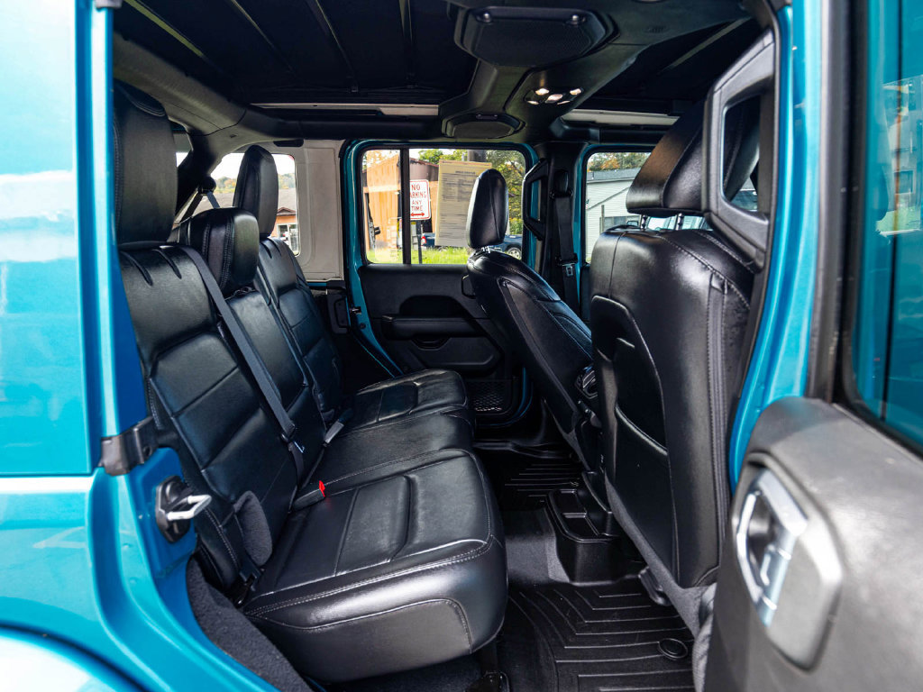 Certified 2020 Jeep Wrangler Unlimited Sahara AWD/4WD image 29